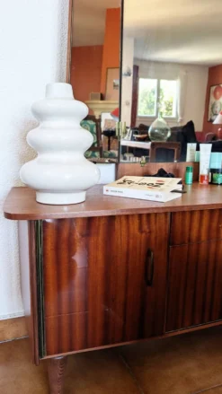 Coiffeuse vintage années 70 avec miroir triptyque & banc assorti