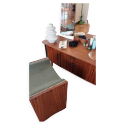 Coiffeuse vintage années 70 avec miroir triptyque & banc assorti
