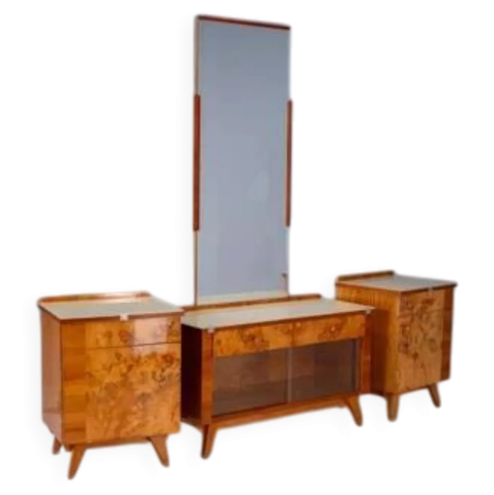 Coiffeuse vintage avec placage de noyer, grand miroir et armoires de rangement, milieu du 20e siècle, tchécoslovaque, 38 x 82 x 53 cm.