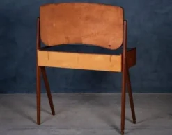 Coiffeuse vintage danoise de l'usine de meubles Ølholm, années 1960.