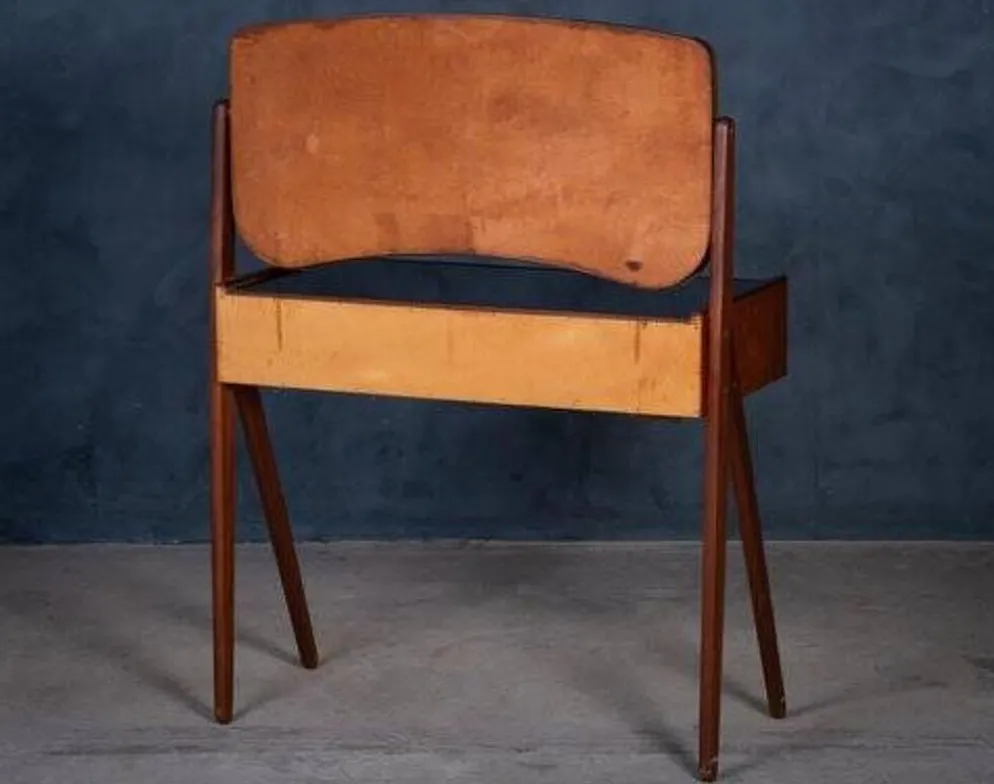 Coiffeuse vintage danoise de l'usine de meubles Ølholm, années 1960.