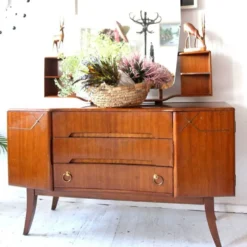 Coiffeuse vintage des années 1950