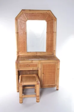 Coiffeuse vintage en faux bambou France des années 1980