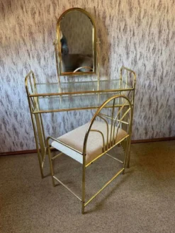 Coiffeuse vintage en laiton doré avec miroir et tabouret assorti, années 1950