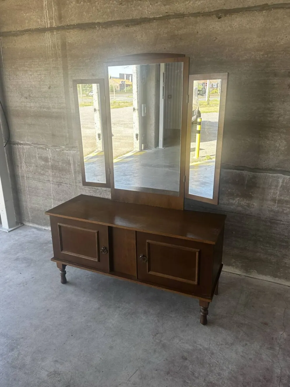Coiffeuse vintage à miroir triptyque, années 1950