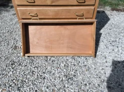 Commode