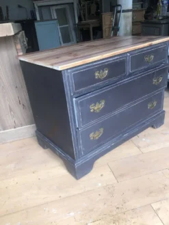 Commode