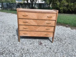 Commode