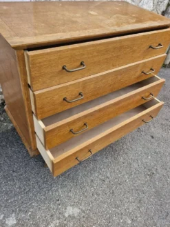 Commode