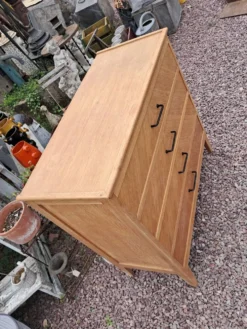 Commode