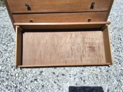 Commode