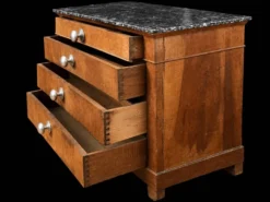 Commode ancienne en bois et marbre