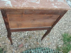 Commode ancienne en marqueterie avec plateau marbre style louis xvi