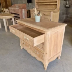 Commode ancienne en merisier – entièrement aérogommée