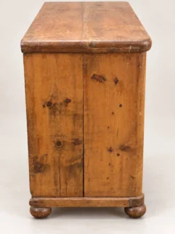 Commode ancienne en pin massif – 3 grands tiroirs – fin XIXe / début XXe