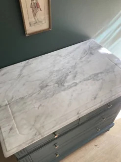 Commode anglaise