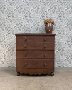 Commode anglaise ancienne, rénovée