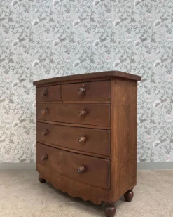 Commode anglaise ancienne, rénovée