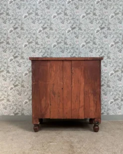 Commode anglaise ancienne, rénovée