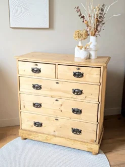 Commode anglaise antique en pin massif
