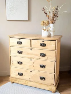 Commode anglaise antique en pin massif