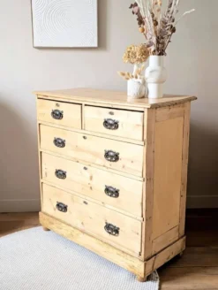 Commode anglaise antique en pin massif