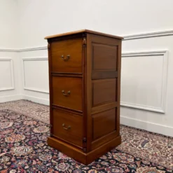 Commode anglaise classique