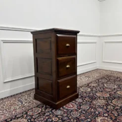 Commode anglaise classique