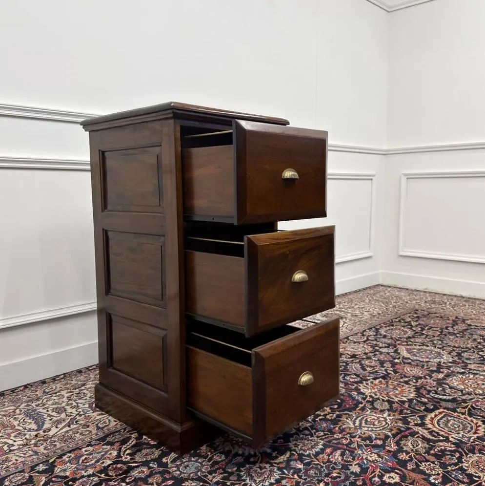 Commode anglaise classique