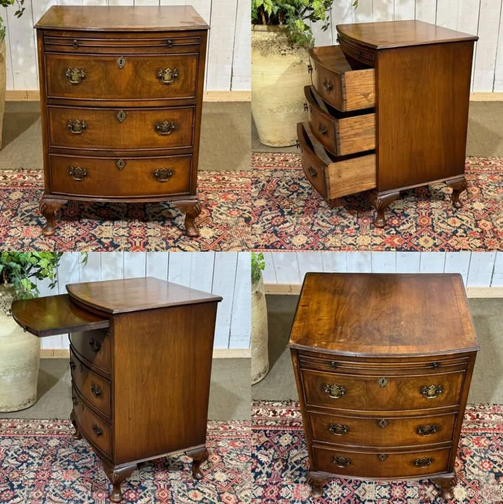 Commode anglaise en noyer des années 1950