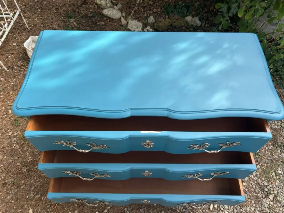 Commode arbalète