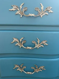 Commode arbalète