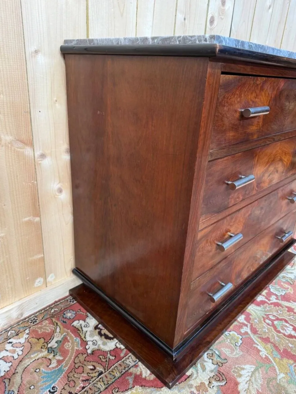 Commode Art Déco – Placage de noyer en ronce & marbre – Années 1930