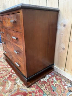 Commode Art Déco – Placage de noyer en ronce & marbre – Années 1930