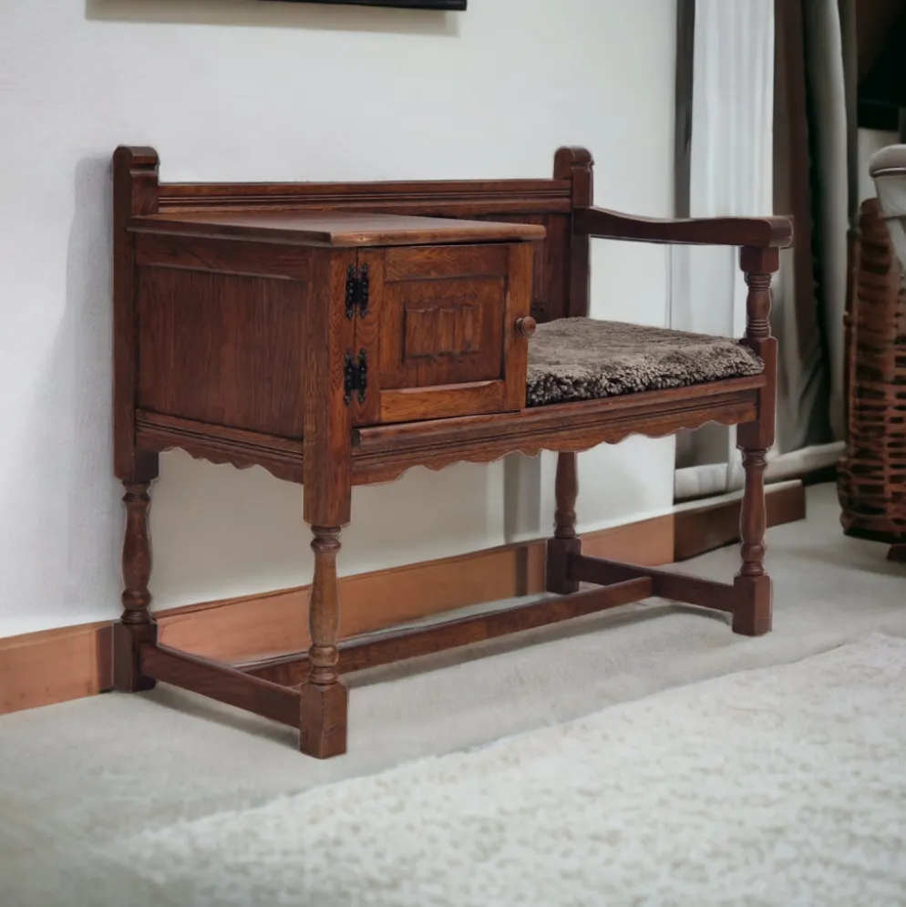Commode assise en chêne années 1950 scandinave