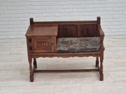 Commode assise en chêne années 1950 scandinave
