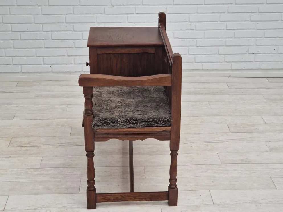 Commode assise en chêne années 1950 scandinave