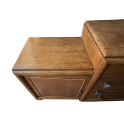 Commode asymétrique art déco chêne brut rénovée