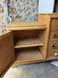 Commode asymétrique art déco chêne brut rénovée