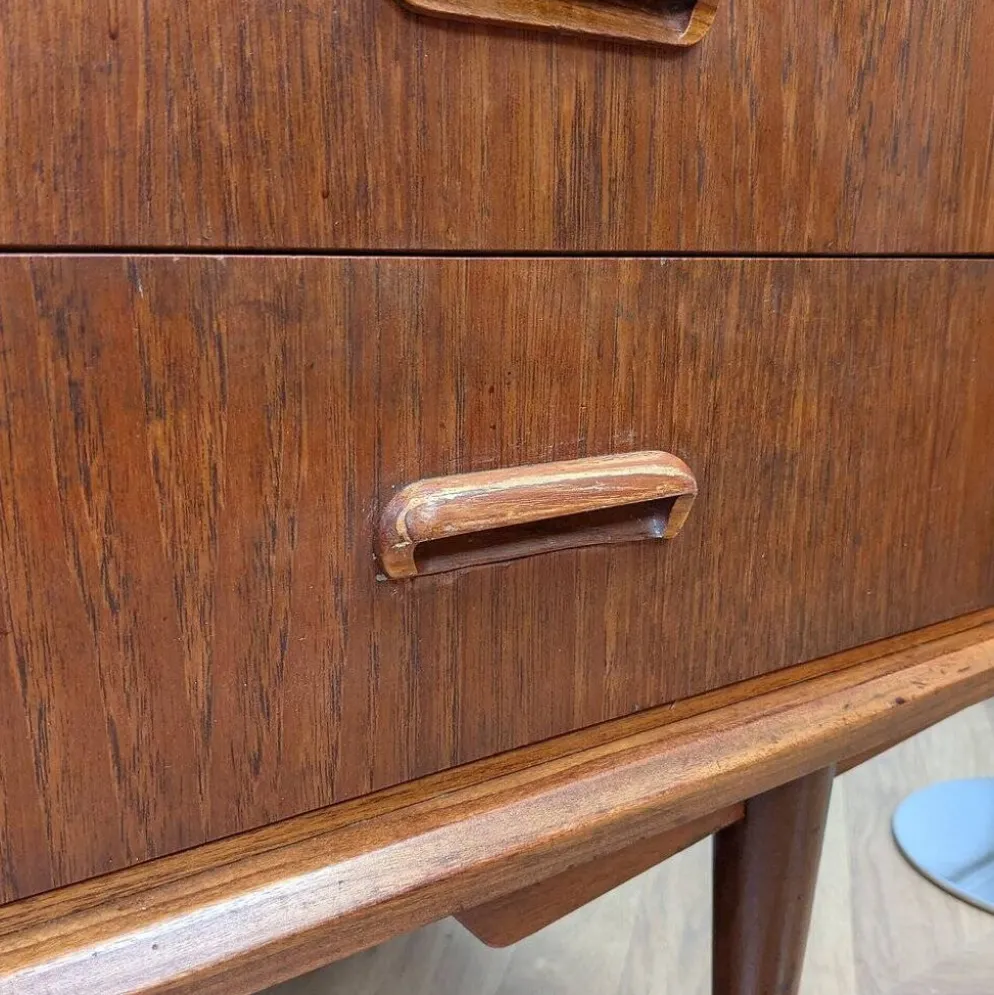 Commode avec coiffeuse intégrée
