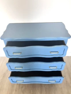 Commode bleue organique