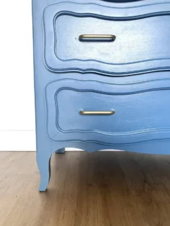 Commode bleue organique