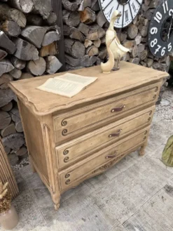 Commode bois rénovée