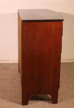 commode bombée en acajou du début du 19° siècle