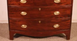commode bombée en acajou du début du 19° siècle