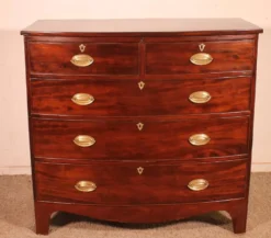commode bombée en acajou du début du 19° siècle