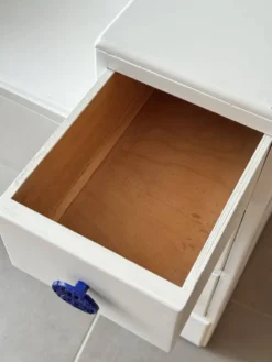 Commode buffet blanc asymétrique coiffeuse vintage