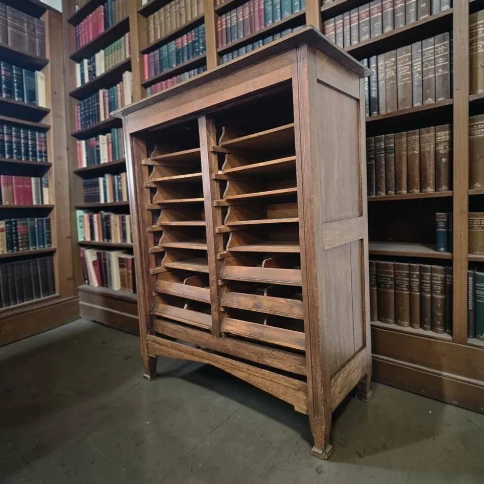 Commode/classeur/armoire de notaire vintage en bois