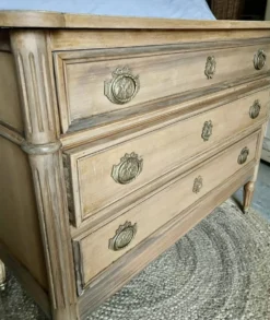 Commode classique