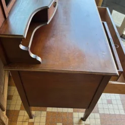 Commode coiffeuse